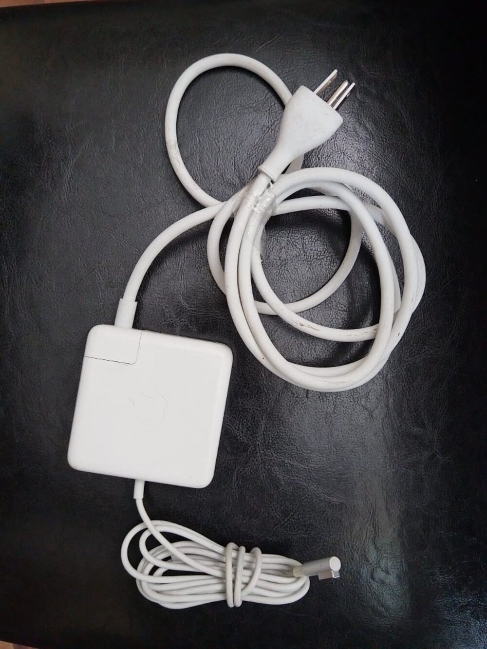 Genuine Apple 85W MagSafe 1 Power Adapter Charger A1343 L-Style MacBook Pro